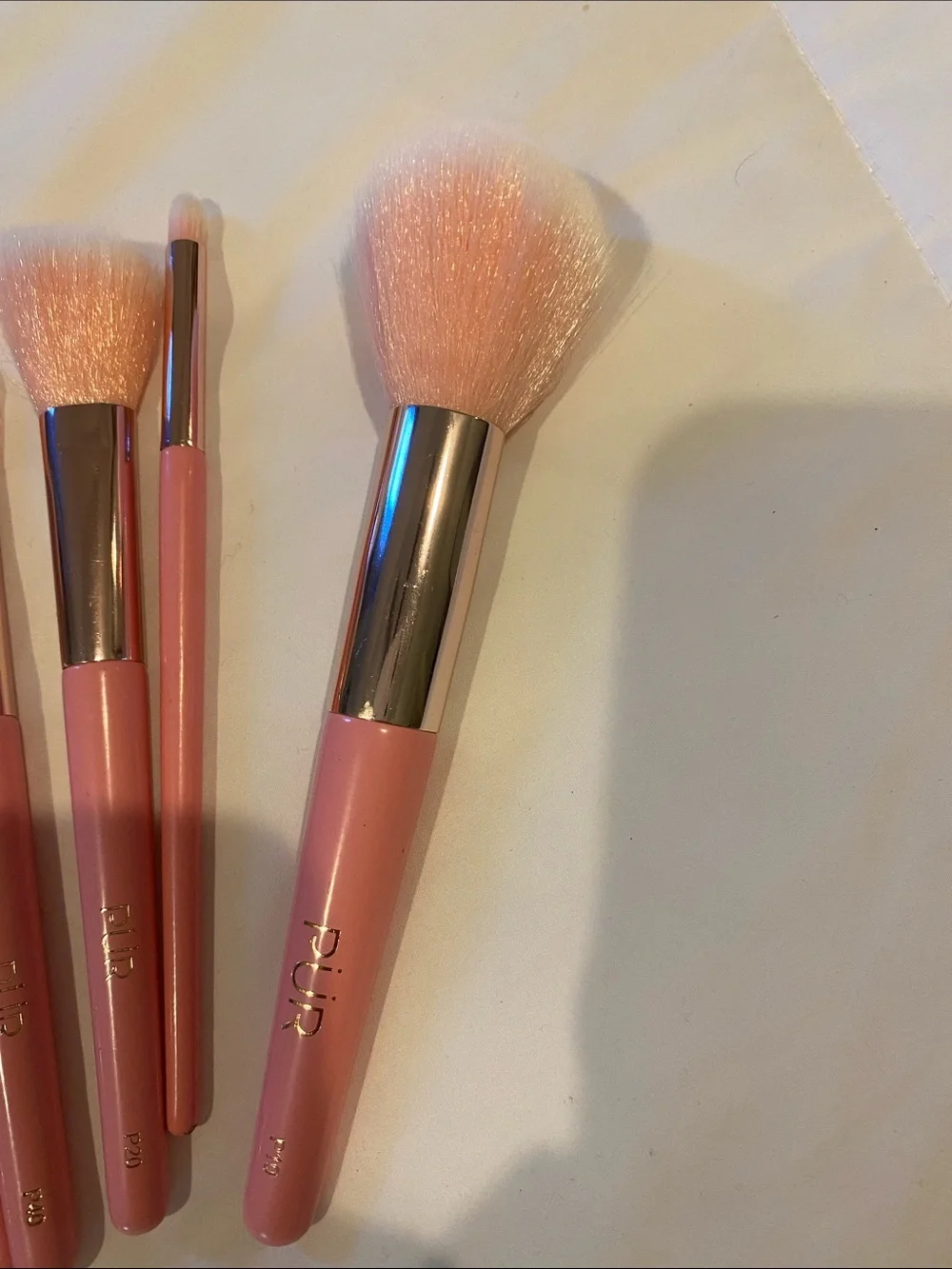 Pur Pink 7-Piece Makeup Brush Set with Soft Bristles - new without tags